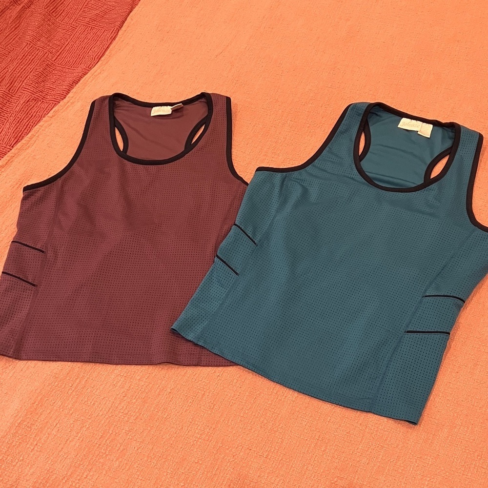 Women's XL Mesh exercise Tank Tops - mulberry and Teal with bra top